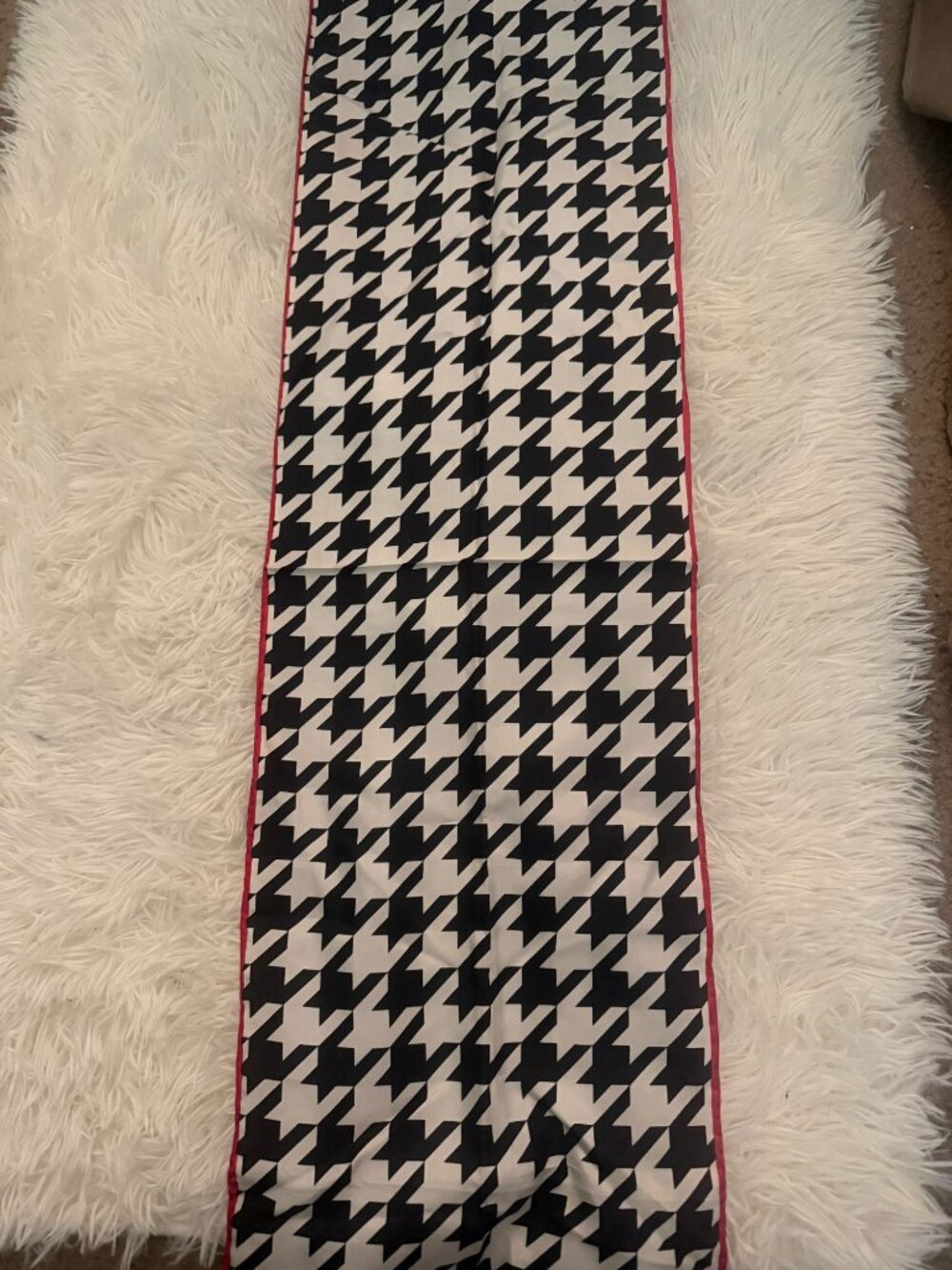 Vintage Bill Blass Black and White Houndstooth Rectangle Scarf